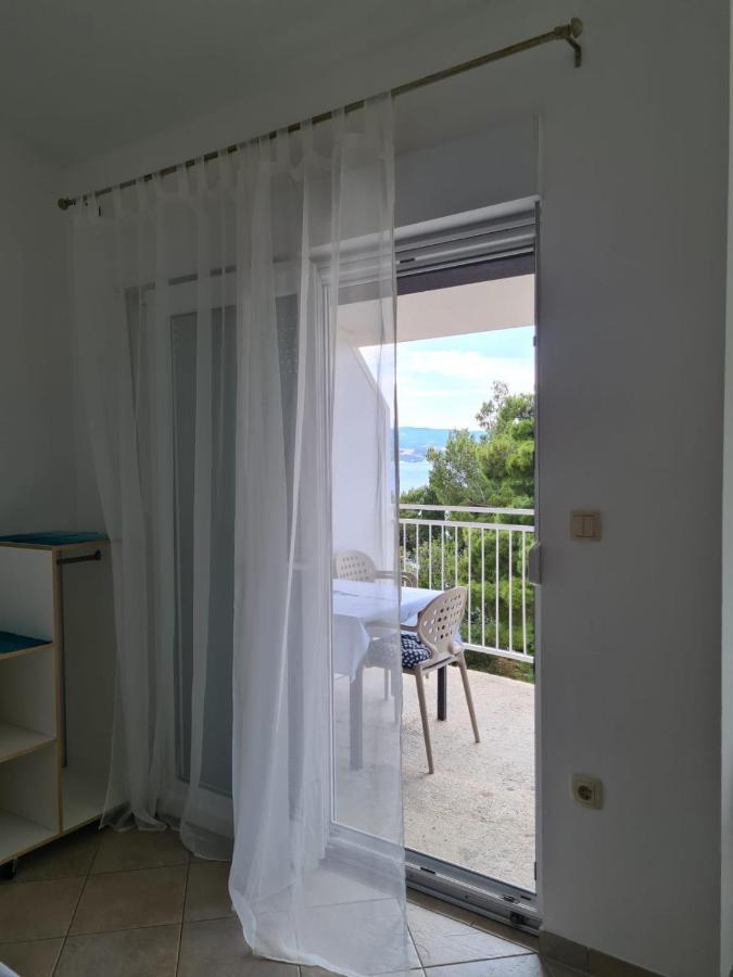 Oasis Of Peace Apartment Omiš Exteriör bild