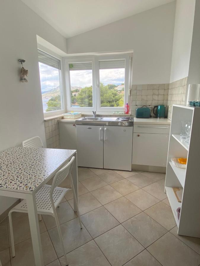Oasis Of Peace Apartment Omiš Exteriör bild