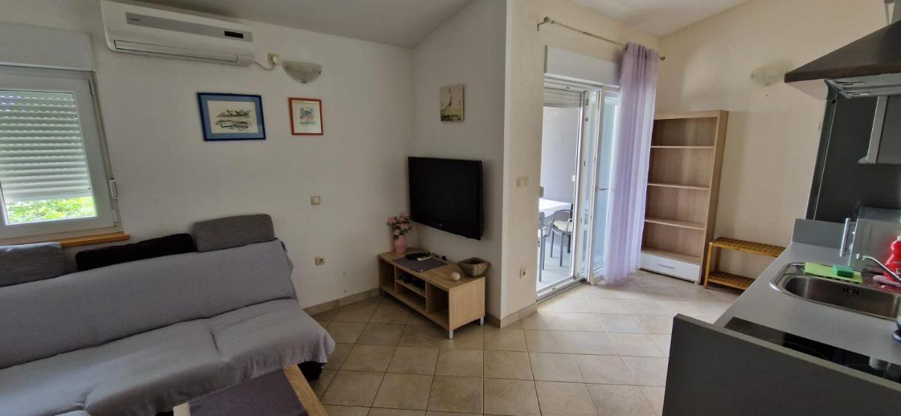 Oasis Of Peace Apartment Omiš Exteriör bild