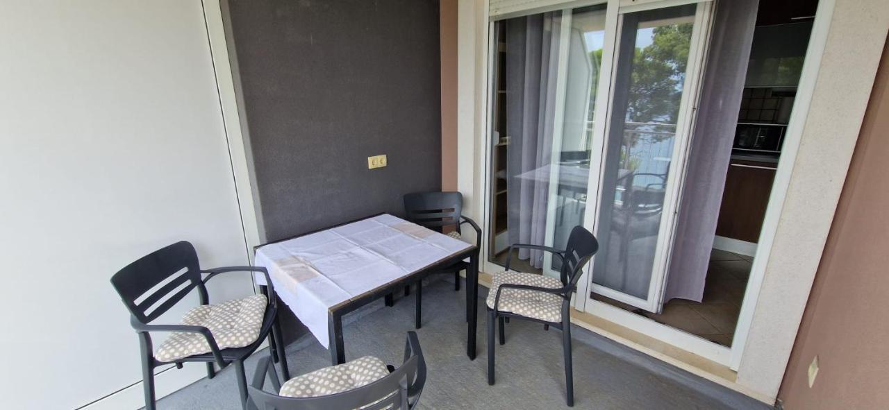Oasis Of Peace Apartment Omiš Exteriör bild