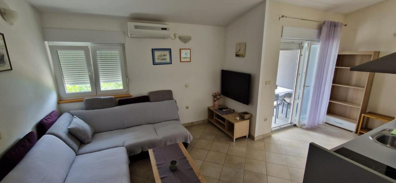 Oasis Of Peace Apartment Omiš Exteriör bild