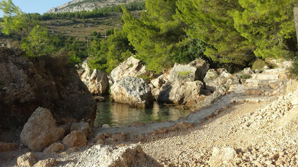 Oasis Of Peace Apartment Omiš Exteriör bild