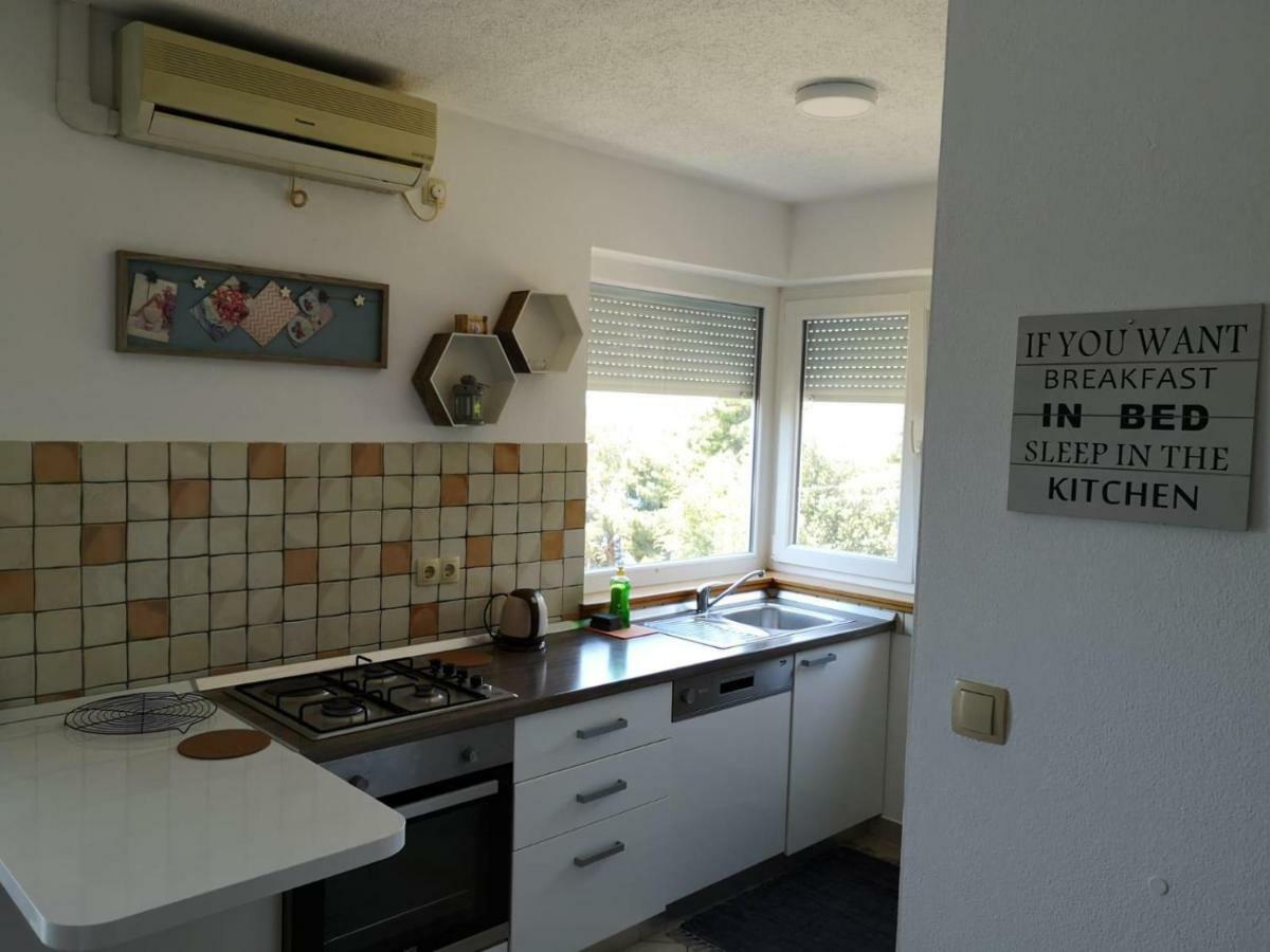 Oasis Of Peace Apartment Omiš Exteriör bild