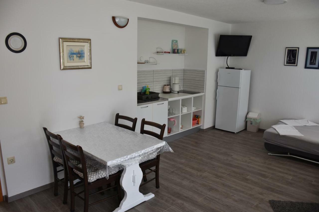 Oasis Of Peace Apartment Omiš Exteriör bild