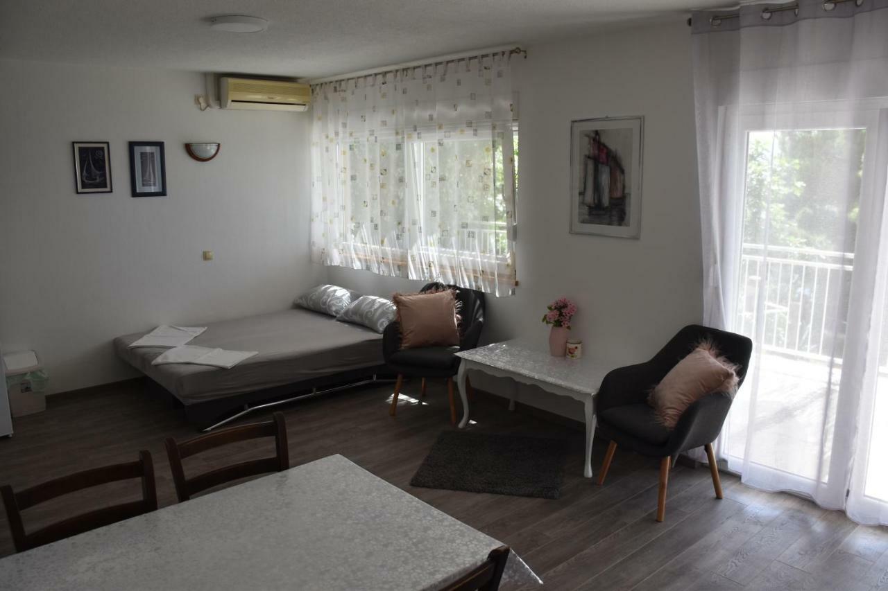 Oasis Of Peace Apartment Omiš Exteriör bild
